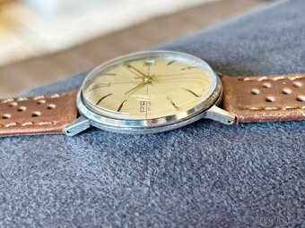 Československé mechanické vintage retro hodinky PRIM Datum - 3