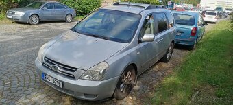 Kia Carnival 2.9 TD 136Kw 7míst - 3