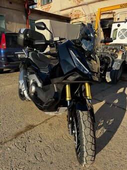 Honda X-ADV 750, r.v.2025, naj. 2200km stav nové - 3