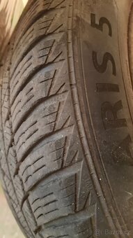 Zimní pneu s disky 195/60 R15 vzorek 5 mm FORD TOURNEO COUR. - 3