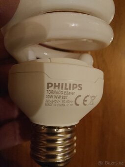 Úsporná žárovka 20W Philips - 3