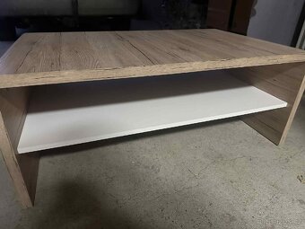 Konferenční stolek - 3