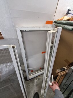 Plastové okno neprůhledné 120x62 cm dvojsklo - 3