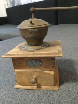 Mlýnek na kávu LEINBROCK ideal - 3