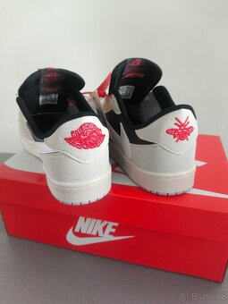 Jordan 1 low travis - 3