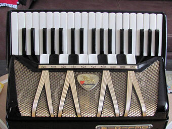 Delicia Melodia VI, 96 basů - 3