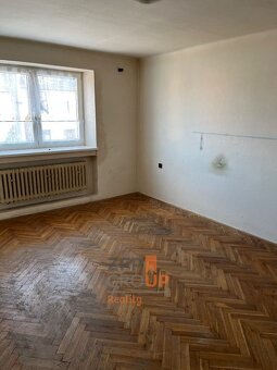 Prodej rodinného domu o rozloze 328 m2, ulice Hostěnická, Po - 3
