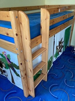 Dětská zvýšená postel masiv 200x90 se závěsy - 3