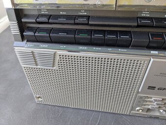Sharp GF666 - 3