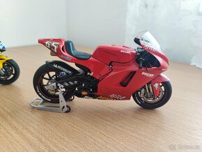 Modely motorek 1/12 - 3
