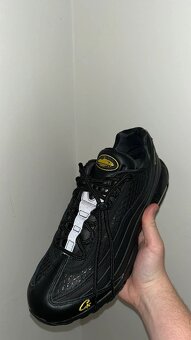 Nike Air Max 95 x Corteiz Honey Blacks - 3