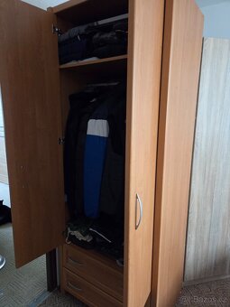 Prodám šatní skříň - 3