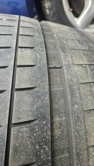 335/25R22 - 3