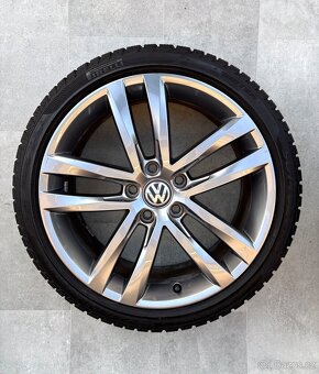 Originál Volkswagen Golf R18 ET51 Salvador Zimní Pirelli - 3