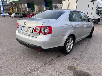 Volkswagen Jetta 1.9 tdi - 3