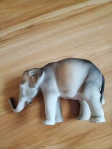 Stará porcelánová soška slona Royal Dux - 3