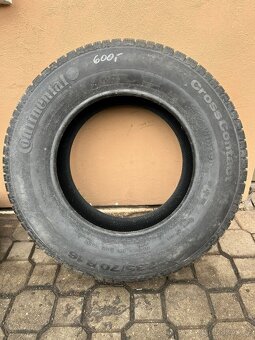Prodám 1 zimní pneumatiku Continental 235/70R16 - 3