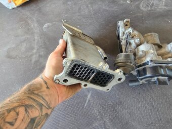 Vw t5.1 egr ventil VALEO - 3
