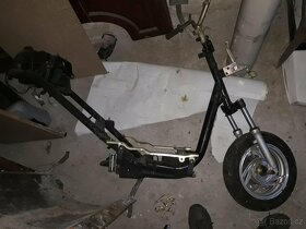 díly na tyto skútry - větsi mnozstvi - za méně než 20% - 3