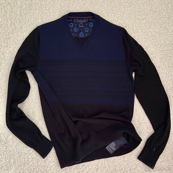 Pánský vlněný svetr Tommy Hilfiger s V výstřihem vel. М/50 - 3
