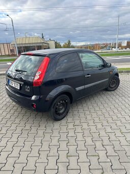 Prodám Ford fiesta 1,3 44kw 2007 - 3