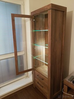 Vitrína GENT 01 - 3