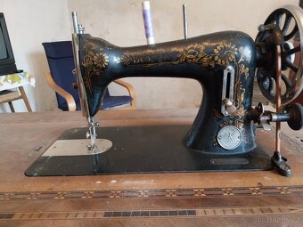 Šicí stroj VERITAS - 3