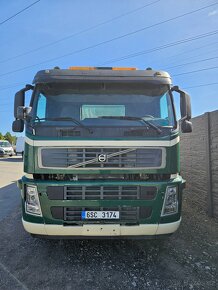 VOLVO FM 8X4 DVOUSTR.SKLÁPĚČ,NOVÉ PNEU,NOVÁ STK - 3