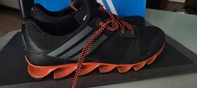 Pánské Adidas červeno-černé Springblade 41 1/3 - 3