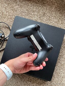 PlayStation 4 Slim 500 GB - Top stav - 3