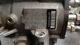 Naftové čerpadlo 2.5tdi - 3