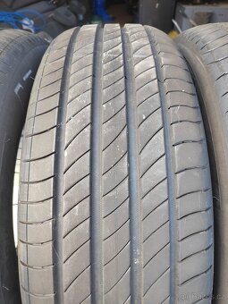 Prodám zánovní letní pneu 215/65/17 Michelin Primacy 4 103V - 3