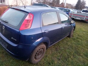 Prodam díly na Fiat Grande Punto R.V 08 1.2 - 3