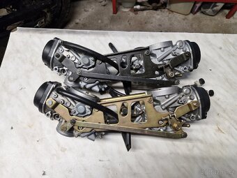 Karburátor Suzuki SV650 - 3