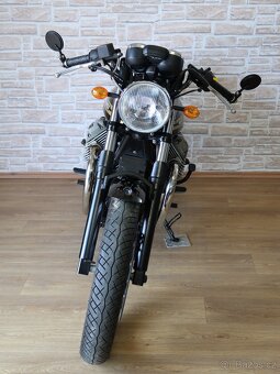 Moto-Guzzi V7 Classic výborný stav, originální díly k tomu - 3