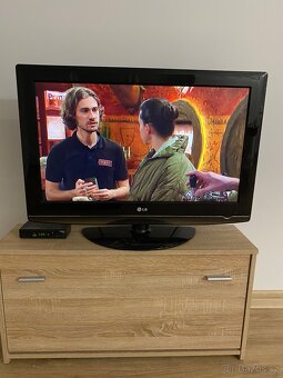 Televize  LG. uhlp.80 cm - 3