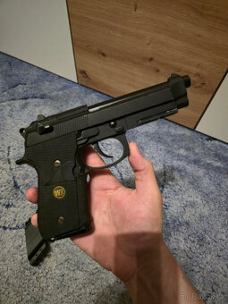 Airsoft Beretta WE černá + příslušenství - 3