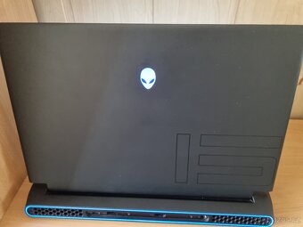 Dell Alienware/ m15 R7/ i7/ 32GB/ 1TB SSD/ RTX 3070 Ti - 3