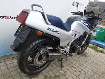 Honda VF 1000 F 1987 - 3