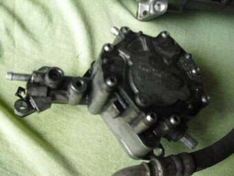 VW CADDY  1,9 TDi 2008-TURBO,ALTERNATOR - 3