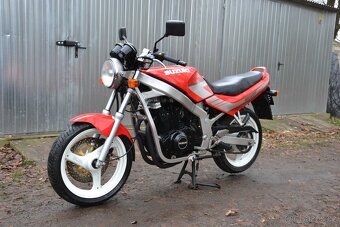 Suzuki GS 500E Slingshot - 3