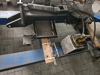 Rovnací stolice na auta - 3