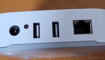 Smartthings hub v2, model STH-ETH-200. - 3