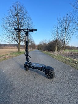 Elektrokoloběžka Dualtron Victor Pro - 3