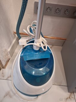 Tefal stojanový napařovač žehlička - 3
