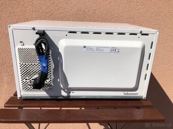 Prodám plně funkční digitální mikrovlnou troubu - 3