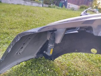 Přededni nárazník škoda Octavia 2 s ostřikovači světlometů - 3