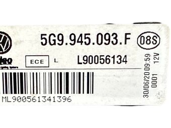 Levé zadní vnitřní světlo 5G9945093F VW Golf 7 kombi 2016 - 3