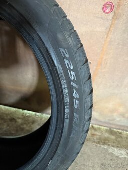 Prodám zimní pneu pirelli sottozero 225/45/18 - 3