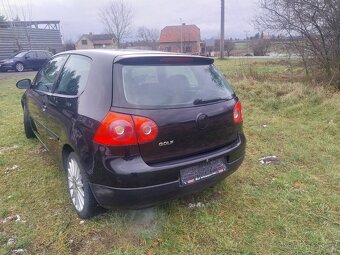VW Golf 5 - 3